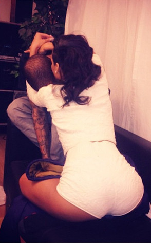 Illustration for article titled Explaining the Rihanna/Drake/Chris Brown/Karrueche Tran Love Square